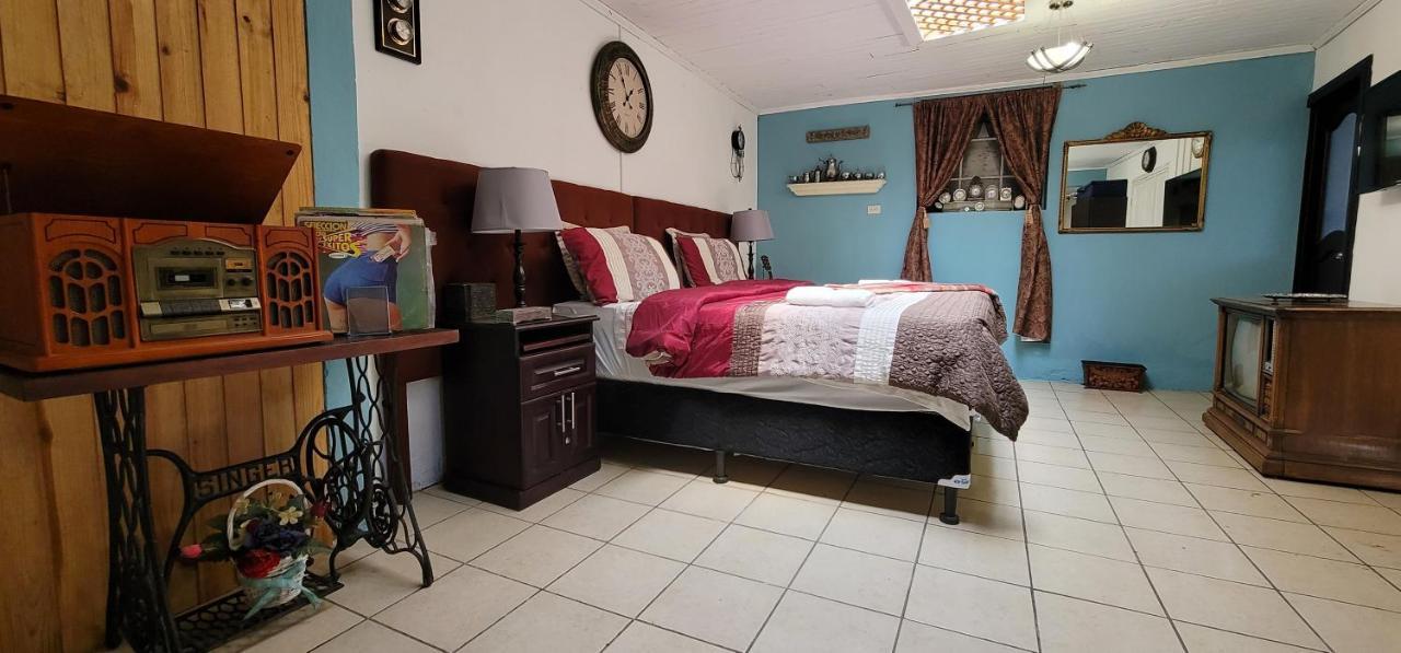Hotel Vintage "Casa Las Flores" Quetzaltenango Dış mekan fotoğraf